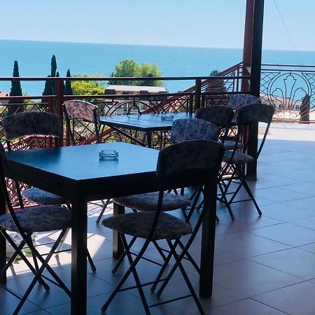 Hometel 4 Friends Gagra Extérieur photo
