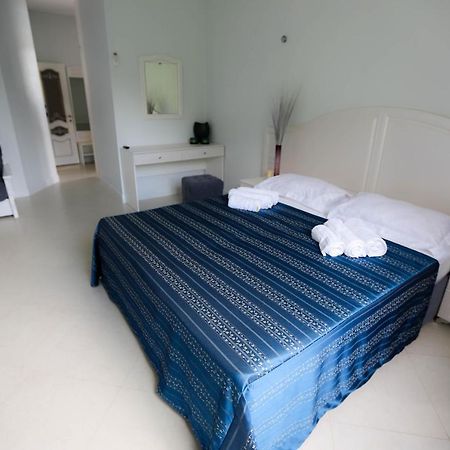 Hometel 4 Friends Gagra Extérieur photo