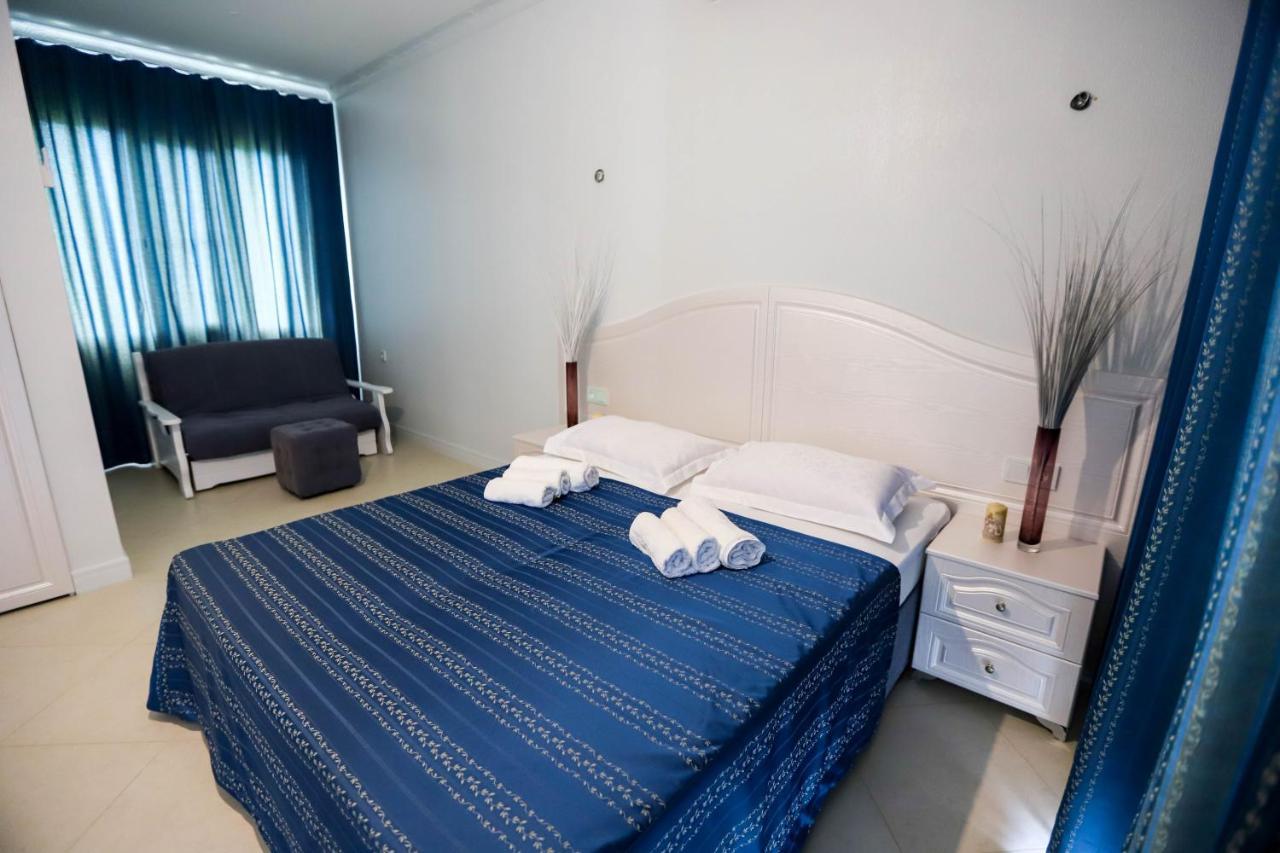 Hometel 4 Friends Gagra Extérieur photo